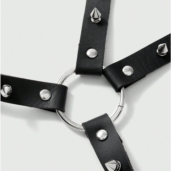 PU Leather Spike Studded Star Charm Choker Harness - Picture 8 of 10